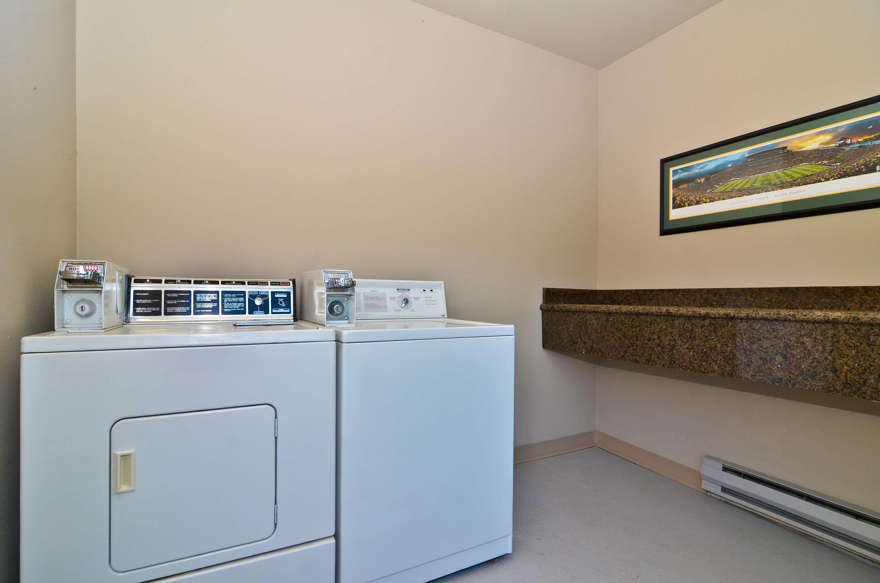 Best Western New Oregon Motel Eugene Bagian luar foto